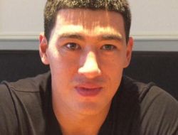 фото - Дмитрий Бивол стремится к званию абсолютного чемпиона мира