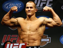 фото - Джуниор дос Сантос: «Дайте мне четыре месяца – и я буду готов побить Кличко»