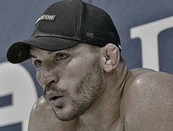 фото - «Заткнись, пожалуйста». Махачев и Чендлер обменялись мнениями