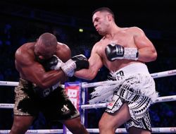 фото - Паркер ронял и побил Чисору в олдскульном реванше: видео