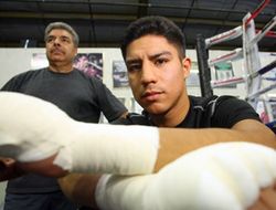 фото - Джесси Варгас: «Арум пообещал мне бой с Пакьяо»