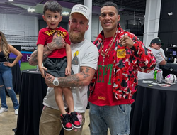 фото - Бенавидес прилетит на бой Бетербиев-Бивол 2. Но получит ли он победителя?