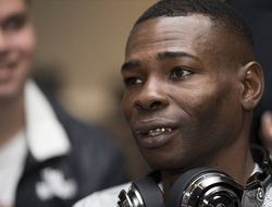 фото - Ригондо пугает Ломаченко: Страшные яды хранятся в маленьких сосудах!