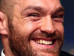 фото - Фьюри: Не будем гнобить Джошуа за выбор соперника, он же ещё учится