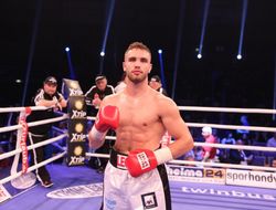 фото - Бюнн остался небитым, сохранил титул в бою с экс-претендентом Кёллингом