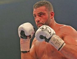 фото - Он вернулся! Мануэль Чарр быстро забил Кристофера Лавджоя: видео