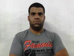 фото - Педро Родригес угрожает Александру Усику