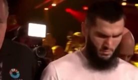 «Монстр» Бенавидес убежал от Бетербиева. Так утверждает экс-абсолют