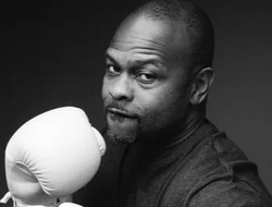 фото - Ломаченко против Хэйни. Мнение Роя Джонса