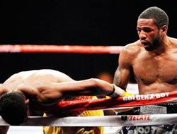 фото - Амир Хан: «Тюрьма повлияет на Мэйуэзера... Пора вызывать его на бой»