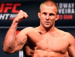 фото - UFC 206: Миша Циркунов задушил Никиту Крылова