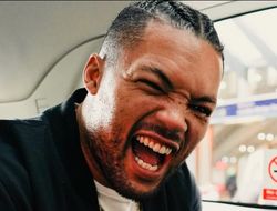 фото - Усик освободит место чемпиона WBO, считает Джойс