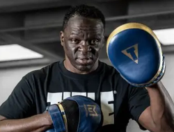 фото - Хэйни не победить Камбососа в Австралии — Мейвезер