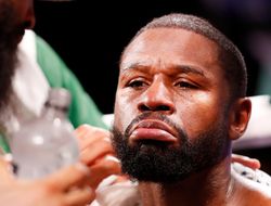 фото - Спенс задал жару пиковому Мейвезеру во время спаррингов — экс-чемпион мира