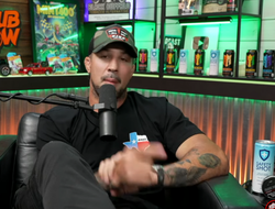 фото - Аспиналл всё делает не так? Обозреватель поделился советами с получемпионом