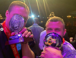 фото - Арум и Кинг на Конгрессе WBC, Мэйуэзер в Шанхае, Ломаченко и Усик с наградами — соцсети 