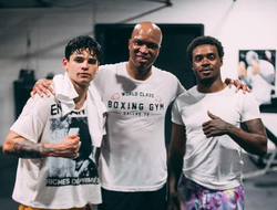 фото - «Мужик, ты хороший тренер». Райан Гарсия доволен началом работы с Джеймсом