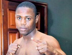 фото - Хавьер Фортуна разомнётся на Хосе Кармоне