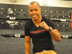 фото - Иван Редкач проиграл Архенису Мендесу