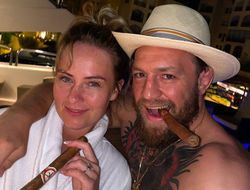 фото - Конор анонсировал бой с Пакьяо. А ещё слил личную переписку с президентом UFC