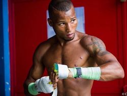 фото - Робсон Консейсау победил никарагуанца Карлоса Осорио