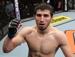 фото - UFC: Рустам Хабилов прошёл Криса Уэйда