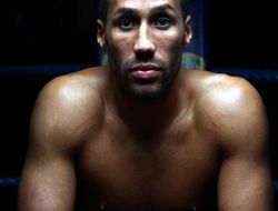 фото - В ярком бою Джеймс Дигейл на чужбине победил Буте