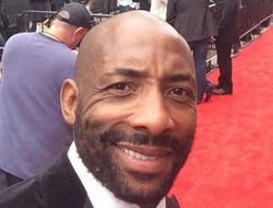 фото - Уорд перебоксирует и перехетрит Ковалёва — экс-чемпион и аналитик Нельсон