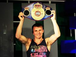 фото - Ариф Магомедов победил Деррика Вебстера в США