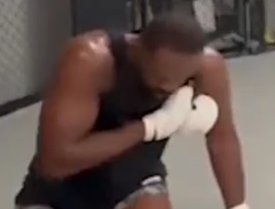 фото - Как Джон Джонс получил серьёзную травму: видео