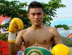 фото - Йодмонгкол Вор Саенгтеп отобрал «временный» титул WBA у Коки Это