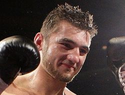 фото - Поединок Клеверли–Макабу утверждён официально, но без титула на кону