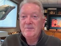 фото - «Усику нужно принять решение». Уоррен о расследовании с танцами Александра