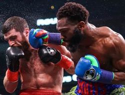 фото - Малиньяджи о поединке Эннис-Чухаджян, стиле Микки Мауса и боксёрской политике