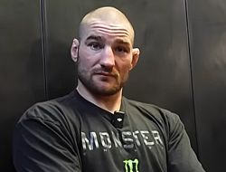 фото - «Чимаев дружит с полевыми командирами». Экс-чемпион заявил, что только он может побить Хамзата