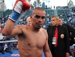 фото - Карлос Молина отобрал титул чемпиона мира у Ише Смита