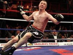 фото - Амир Хан будет драться с Полом Макклоски