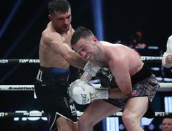 фото - Тейлор соврал и остаётся в первом полусреднем весе — у Кэттеролла шок