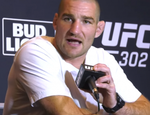 Экс-чемпион UFC жёстко разнёс дизайн новых официальных перчаток