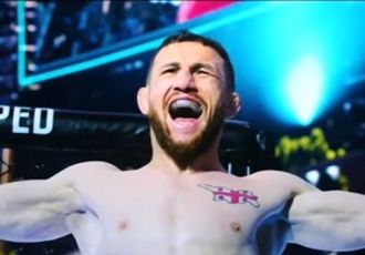 Величайший! Двалишвили остался чемпионом, побив Сэндхагена