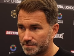 фото - Бой с Кроуфордом станет последним для Канело Альвареса — промоутер