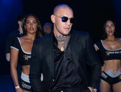 фото - Макгрегор поддержал Аль аш-Шейха в «войне» против Канело