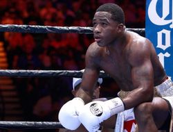 фото - Омар Фигероа травмирован — Эдриену Броунеру срочно ищут серьёзного оппонента