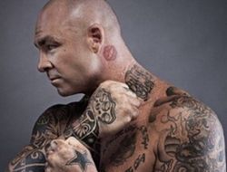 фото - Лукас Браун не принял вызов Диллиана Уайта