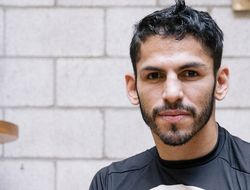 фото - Линарес сломал руку, Златичанин может подраться за вакантный титул