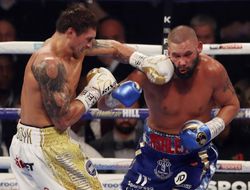 фото - Промоутер Паркера считает, что Усик супертяжам пока что не интересен