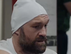 фото - Фото Фьюри из зала за месяц до реванша с Усиком