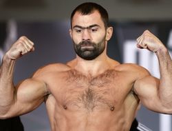 фото - Чахкиев с трудом прошёл Вентуру