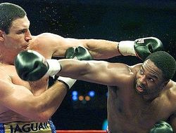 фото - Виталий Кличко и День смеха — видео от vRINGe.com