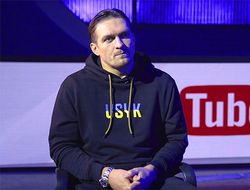 фото - «Ломаченко — сумасшедший, со своими тараканами в голове». Александр Усик высказался о поражении Василия 